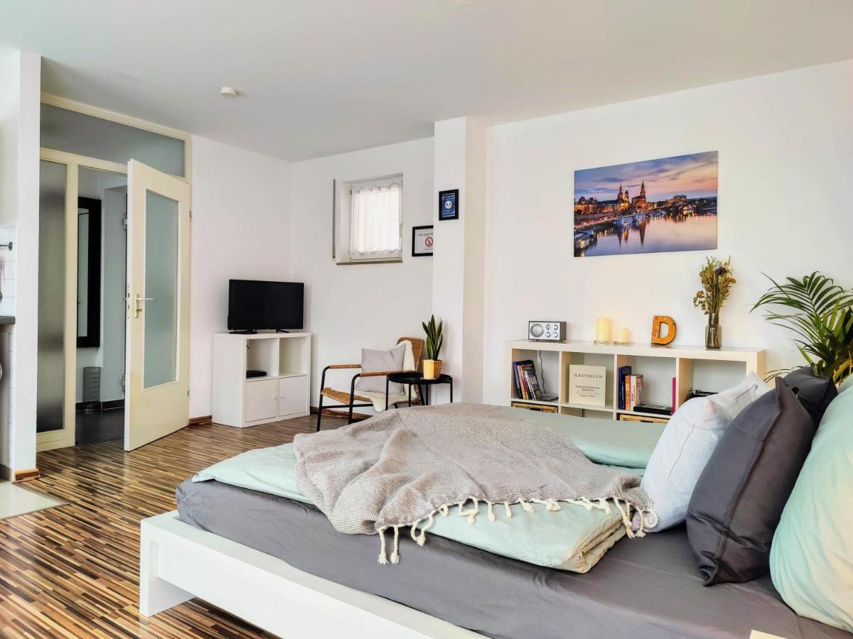 Gemuetliche Ferienwohnung In Ruhiger Lage Dresden Buitenkant foto